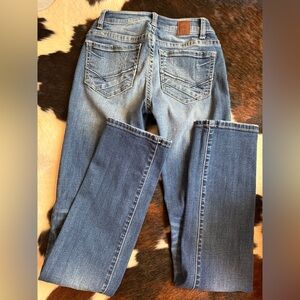 BKE Women's Straight Leg Stella Mid Rise Jeans in Classic Blue Medium Wash